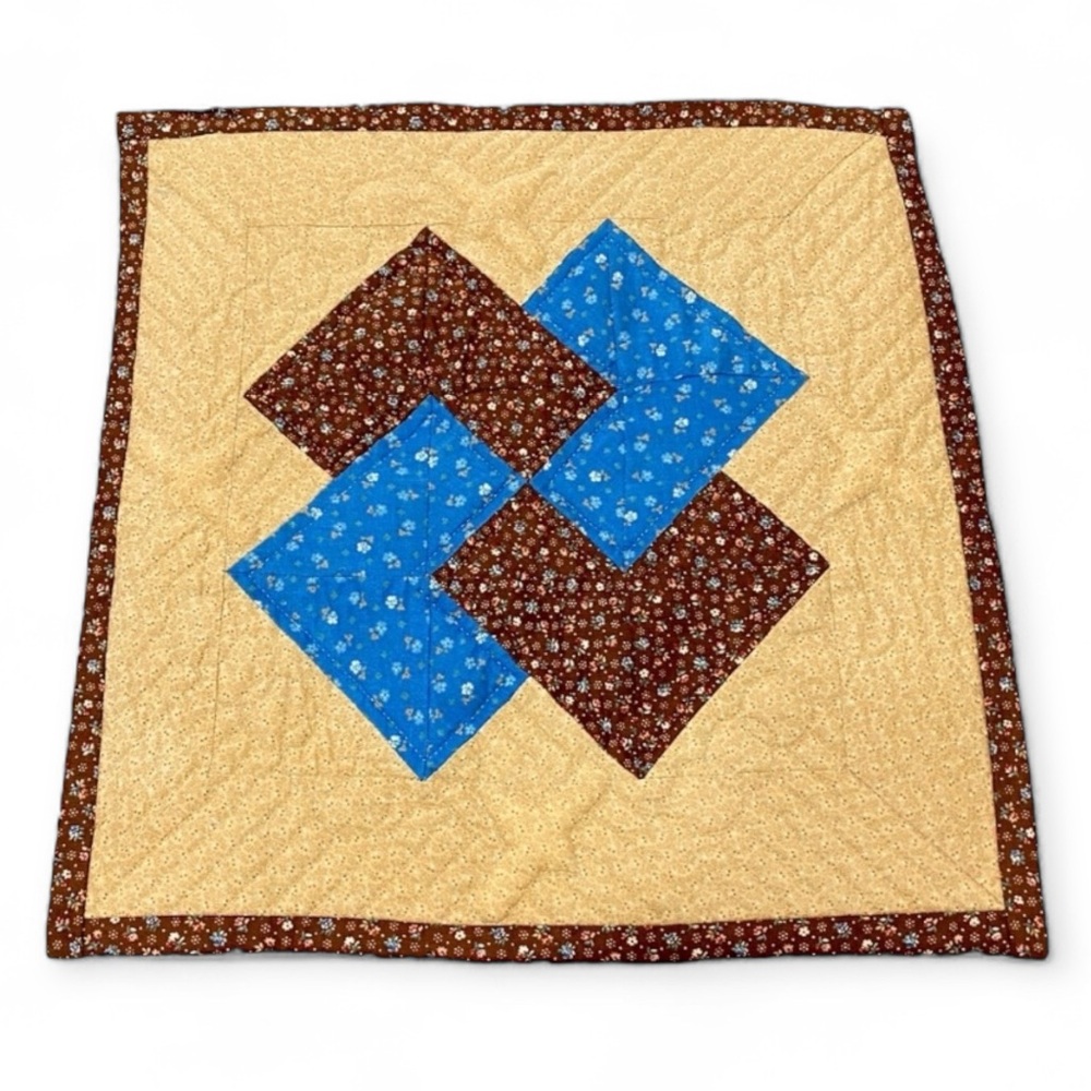 Quilted wall hanging/table decor 17in x 17in